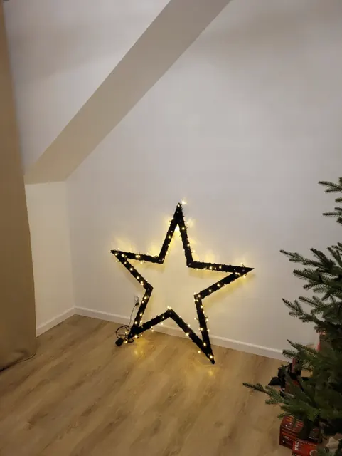 ModoStar-Stern im Wohnzimmer